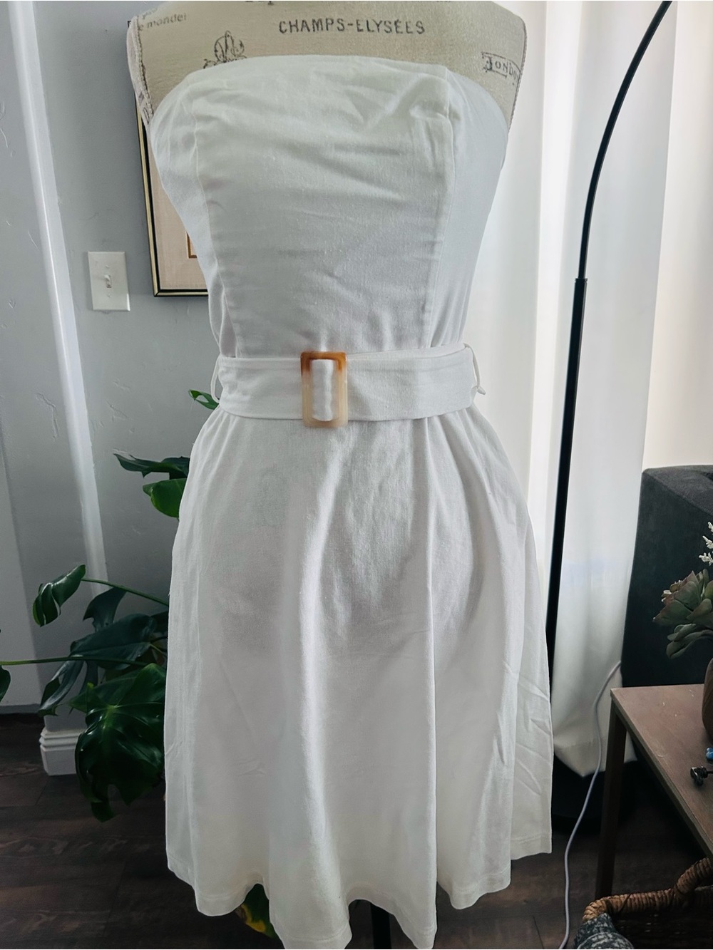 Monteau Los Angeles white linen strapless dress